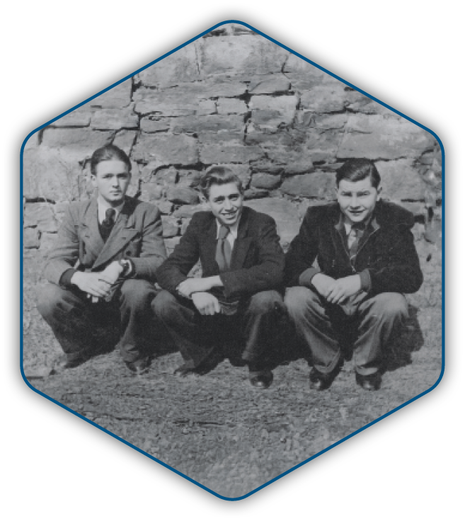 Gruppenbild von drei Männern aus der Berufsschule Kirchhain