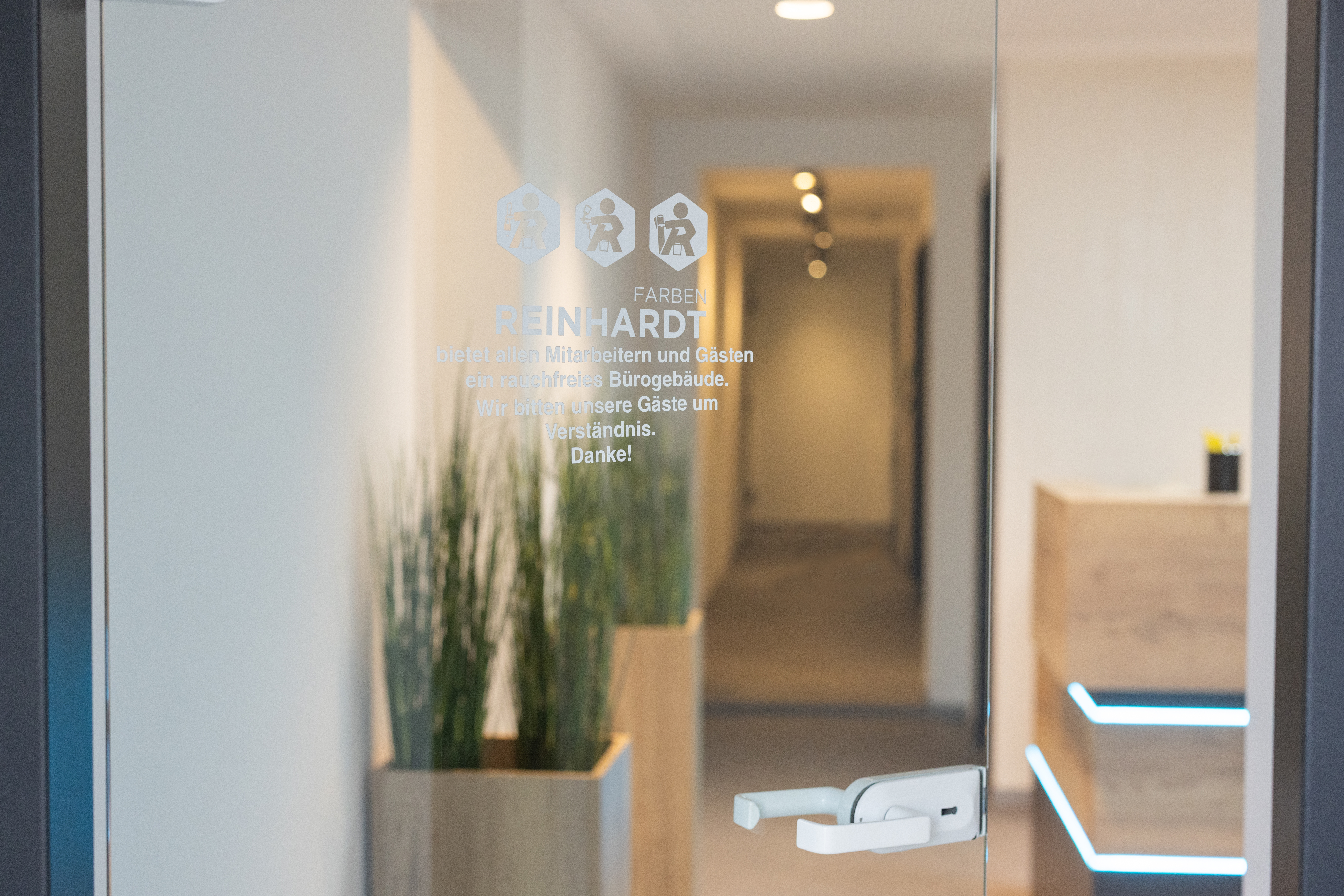 Neuer Eingangsbereich der Firmenzentrale 